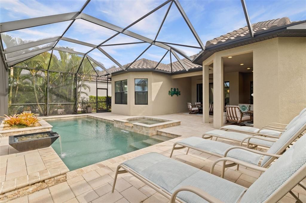 For Sale: $1,089,000 (3 beds, 3 baths, 2323 Square Feet)