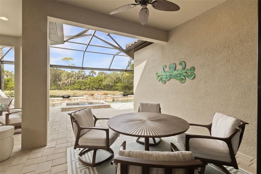 For Sale: $1,089,000 (3 beds, 3 baths, 2323 Square Feet)