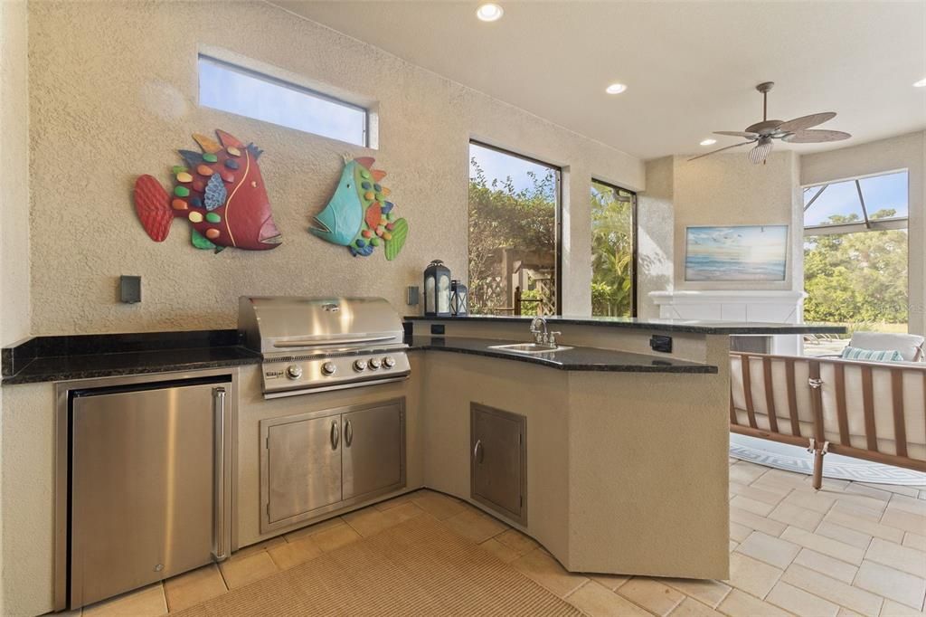 For Sale: $1,089,000 (3 beds, 3 baths, 2323 Square Feet)