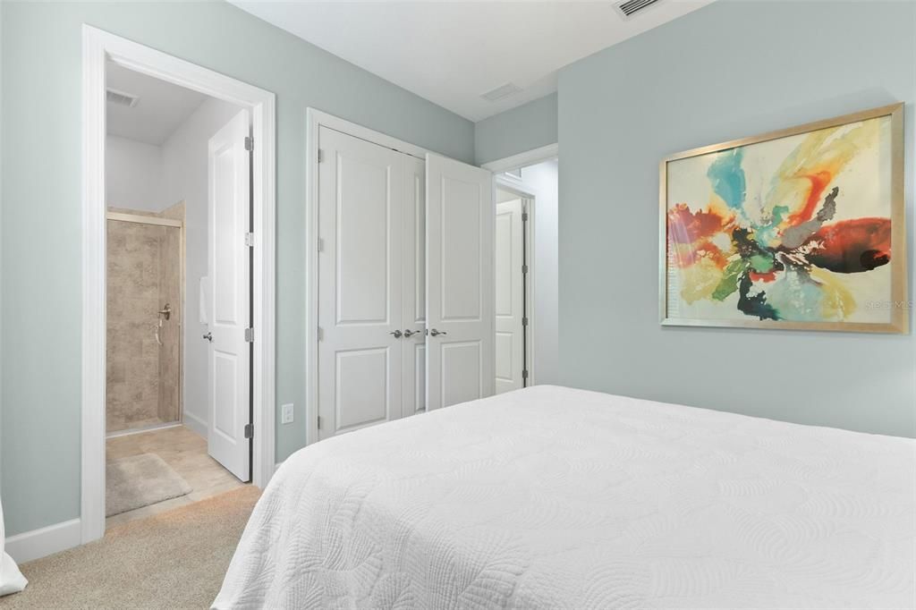 For Sale: $1,089,000 (3 beds, 3 baths, 2323 Square Feet)