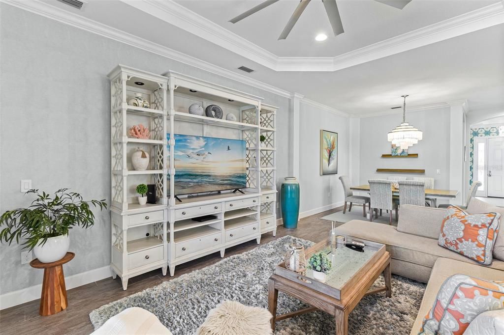 For Sale: $1,089,000 (3 beds, 3 baths, 2323 Square Feet)