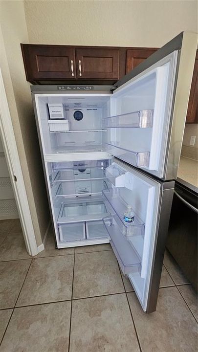 For Rent: $1,850 (3 beds, 2 baths, 1321 Square Feet)