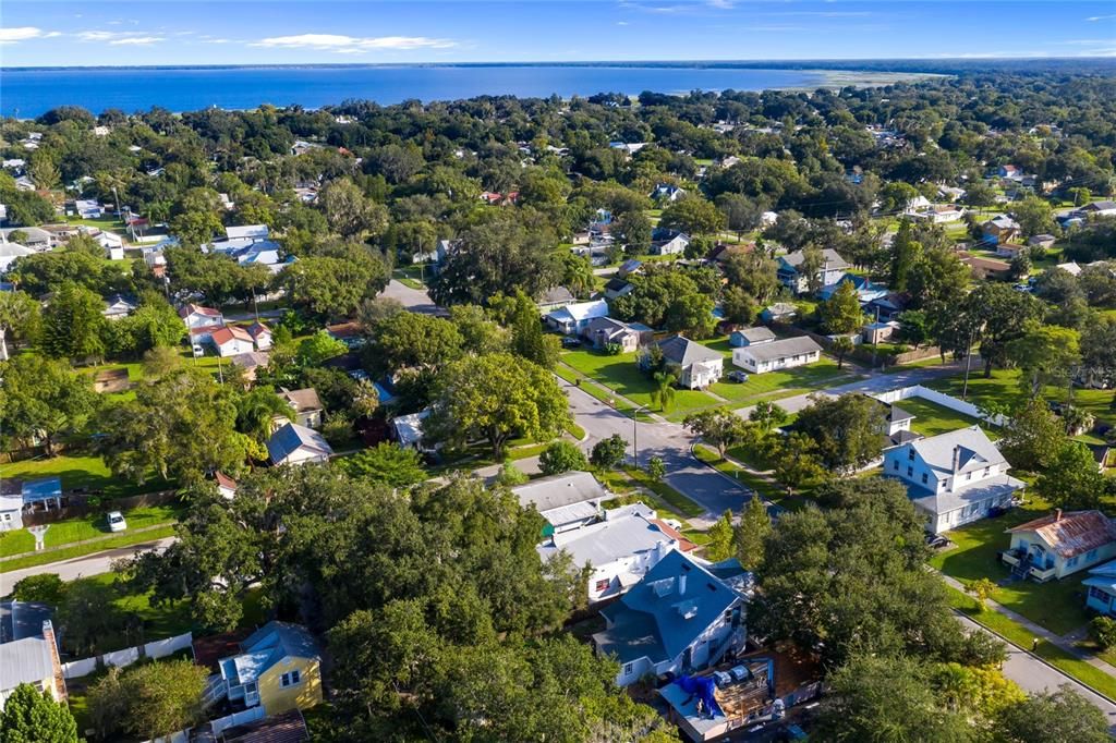 出租: $1,145 (1 贝兹, 1 浴室, 597 平方英尺)