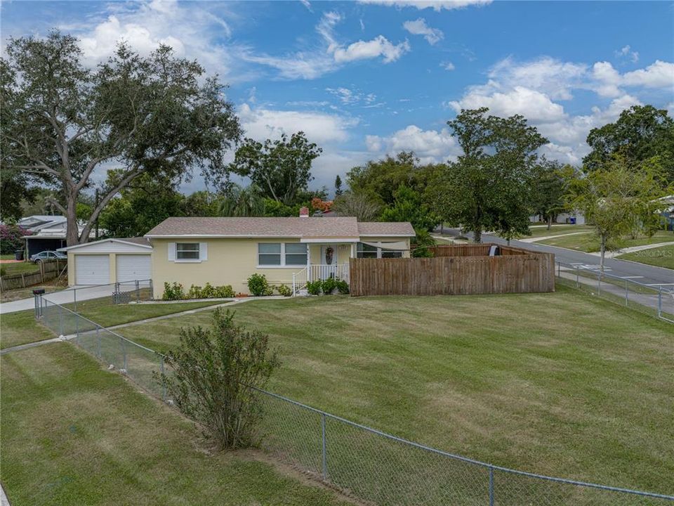 На продажу: $334,900 (4 спален, 2 ванн, 1722 Квадратных фут)