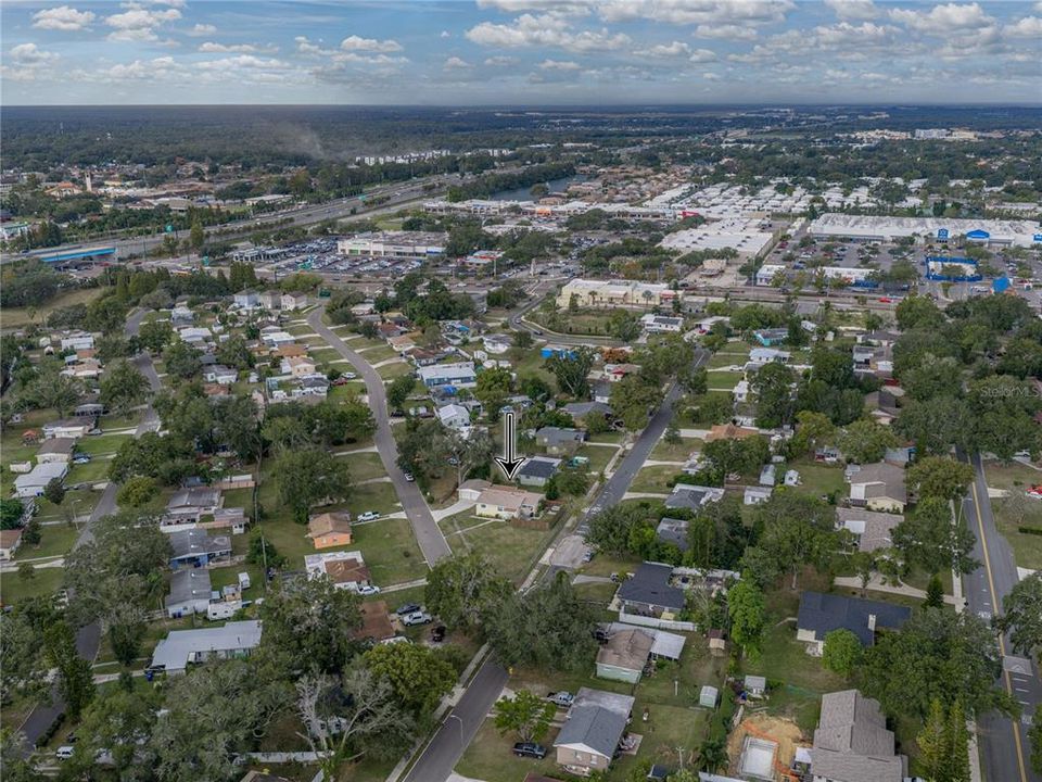 На продажу: $334,900 (4 спален, 2 ванн, 1722 Квадратных фут)