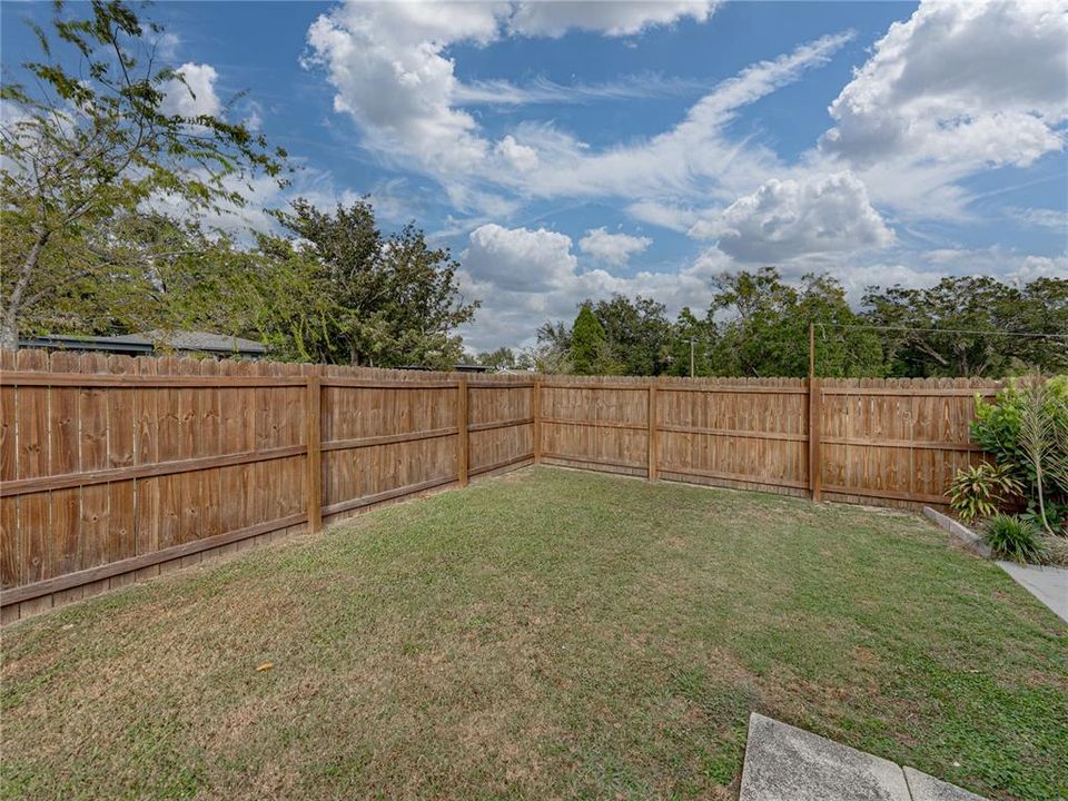 На продажу: $334,900 (4 спален, 2 ванн, 1722 Квадратных фут)