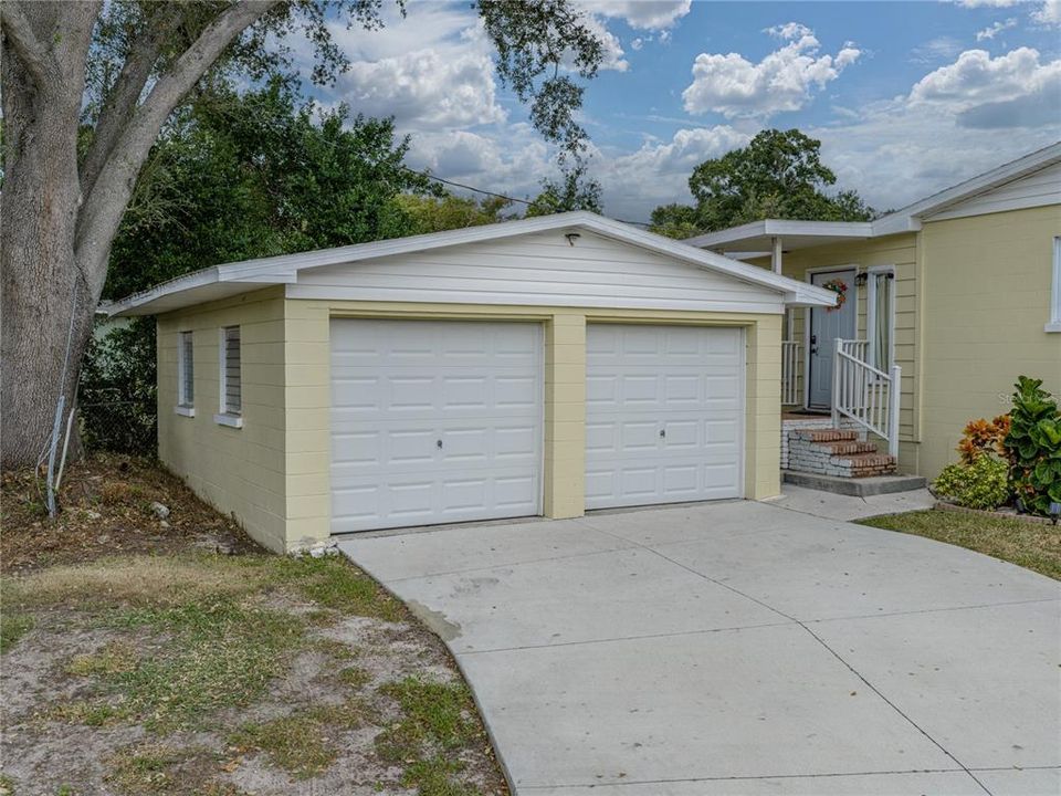 На продажу: $334,900 (4 спален, 2 ванн, 1722 Квадратных фут)