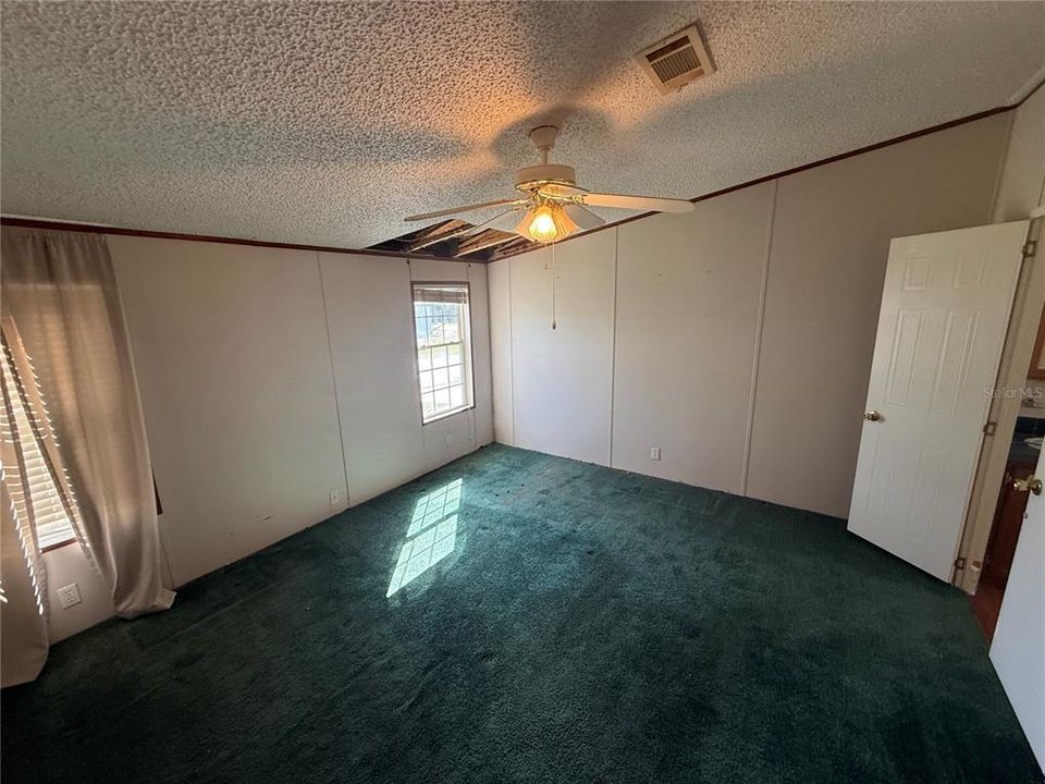 En Venta: $95,000 (3 camas, 2 baños, 1404 Pies cuadrados)