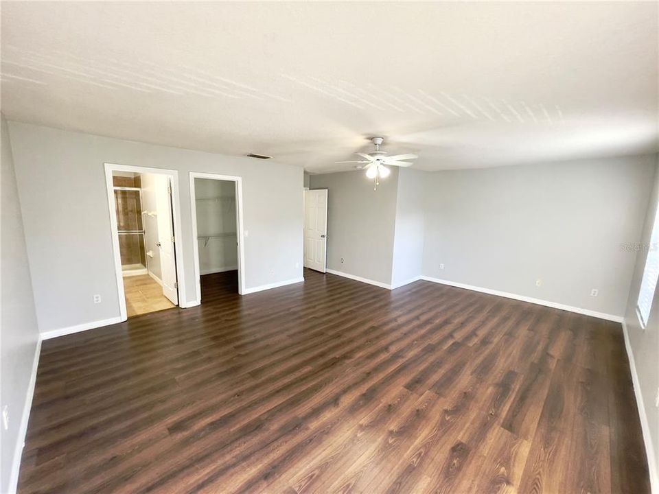 For Sale: $384,500 (3 beds, 2 baths, 1828 Square Feet)