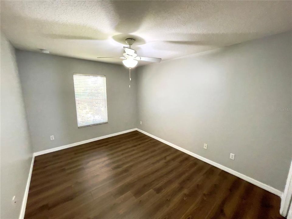 For Sale: $384,500 (3 beds, 2 baths, 1828 Square Feet)