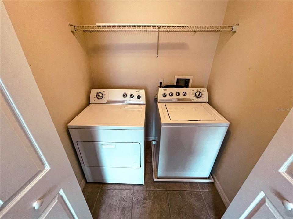 For Sale: $384,500 (3 beds, 2 baths, 1828 Square Feet)