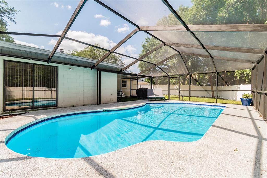 В аренду: $3,200 (3 спален, 2 ванн, 1235 Квадратных фут)