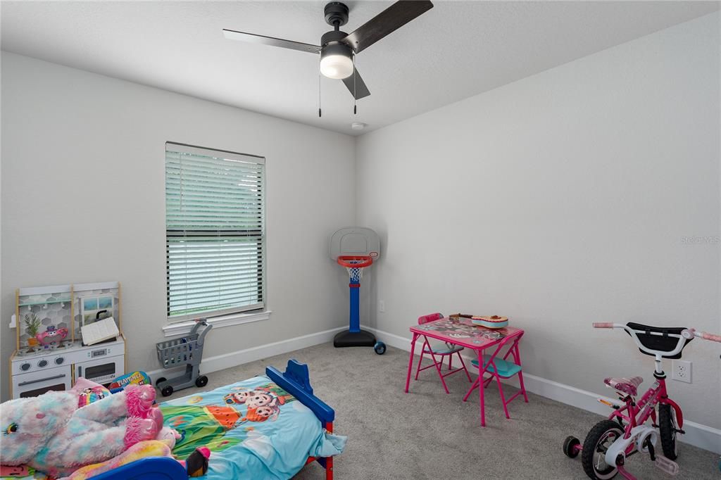 For Sale: $426,000 (4 beds, 3 baths, 2289 Square Feet)