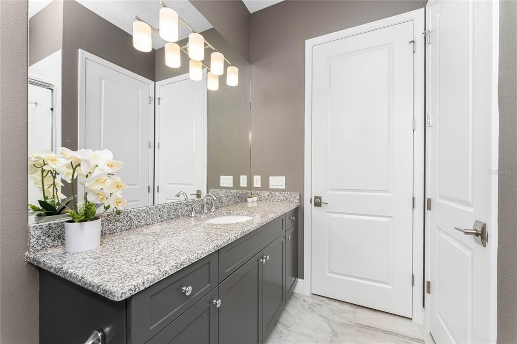 For Sale: $1,575,000 (3 beds, 3 baths, 3035 Square Feet)