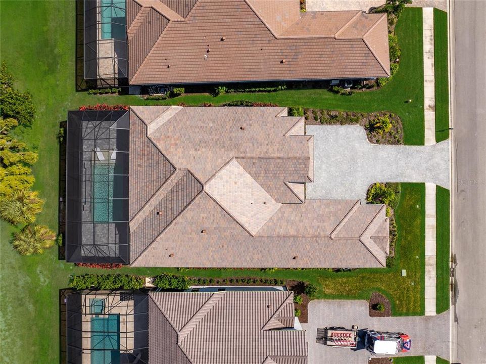 For Sale: $1,575,000 (3 beds, 3 baths, 3035 Square Feet)