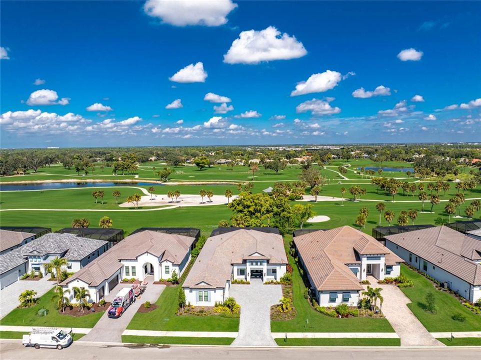 For Sale: $1,575,000 (3 beds, 3 baths, 3035 Square Feet)