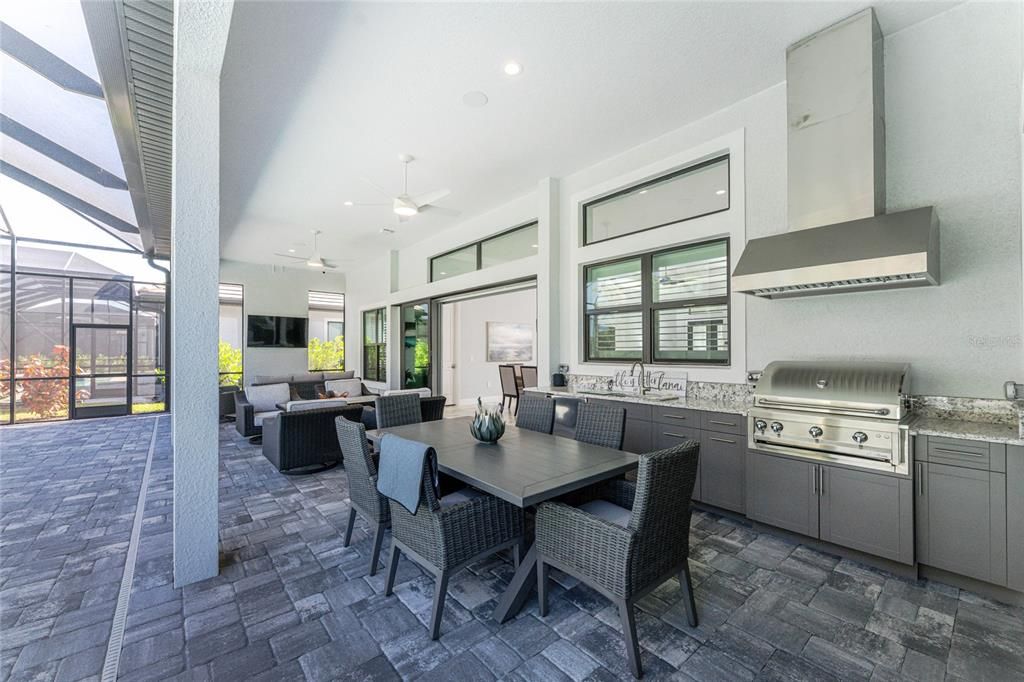 For Sale: $1,575,000 (3 beds, 3 baths, 3035 Square Feet)