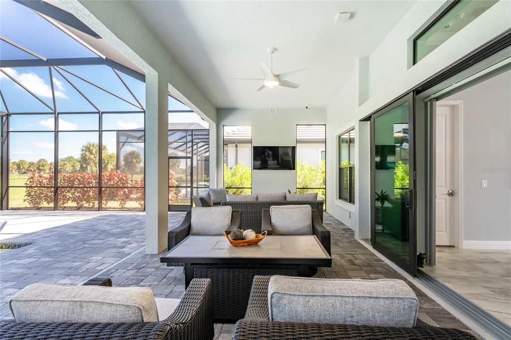 For Sale: $1,575,000 (3 beds, 3 baths, 3035 Square Feet)