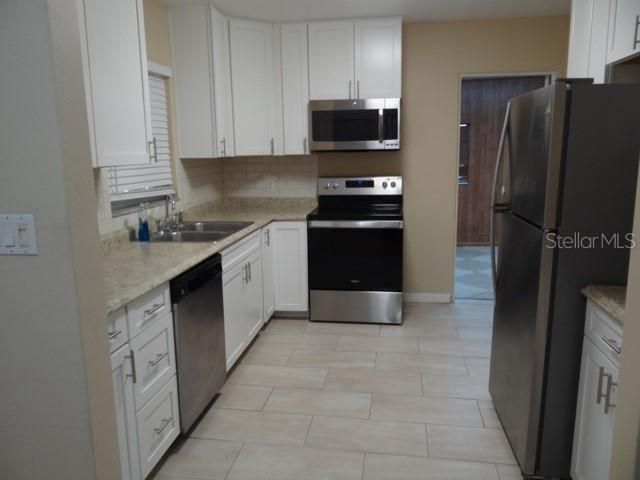 For Rent: $2,500 (3 beds, 2 baths, 1688 Square Feet)