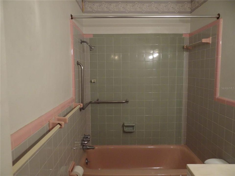 For Rent: $2,500 (3 beds, 2 baths, 1688 Square Feet)