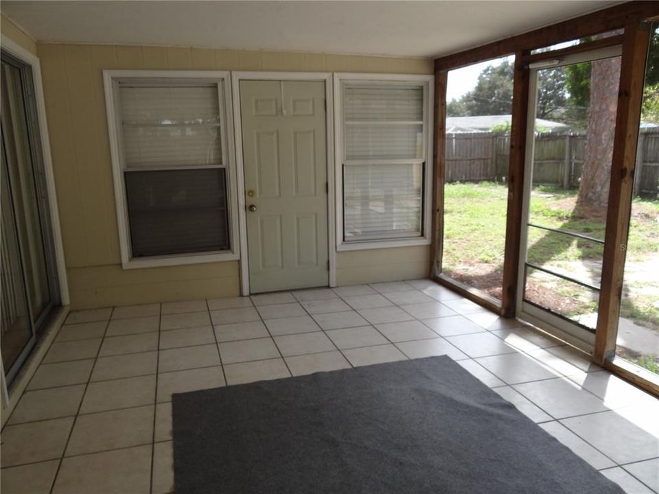 For Rent: $2,500 (3 beds, 2 baths, 1688 Square Feet)