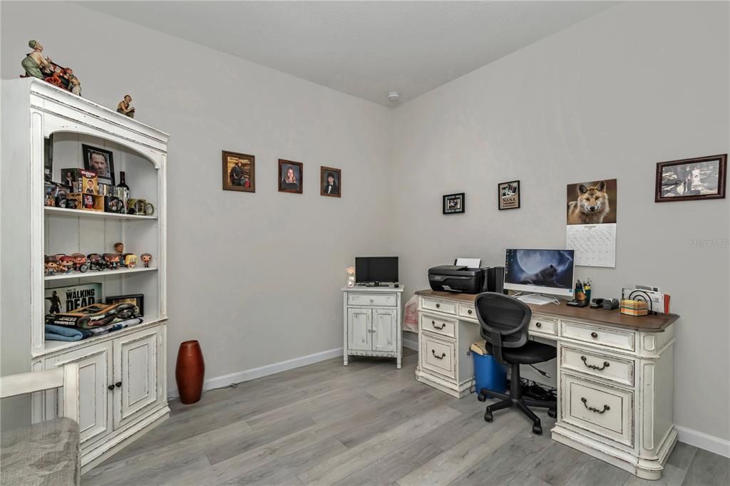 For Sale: $345,000 (4 beds, 2 baths, 1782 Square Feet)