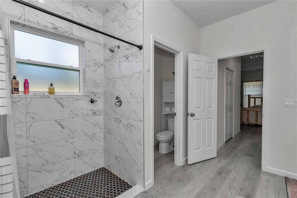 For Sale: $345,000 (4 beds, 2 baths, 1782 Square Feet)