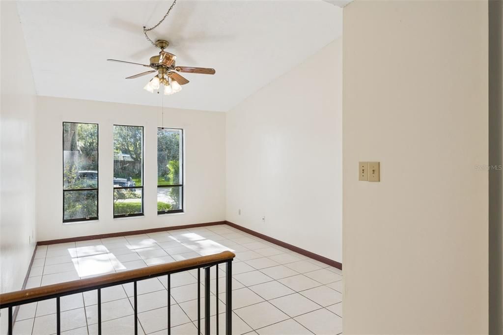 Active With Contract: $298,400 (2 beds, 2 baths, 1258 Square Feet)