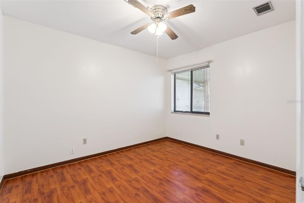 Active With Contract: $298,400 (2 beds, 2 baths, 1258 Square Feet)