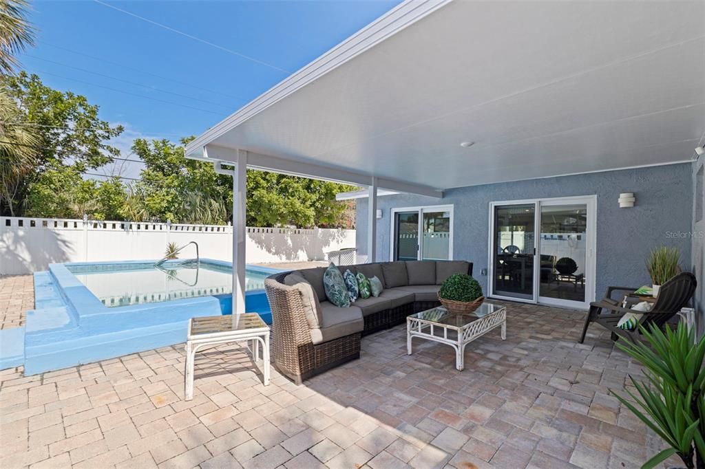 For Sale: $749,000 (3 beds, 2 baths, 1916 Square Feet)