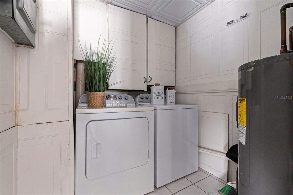 For Sale: $749,000 (3 beds, 2 baths, 1916 Square Feet)