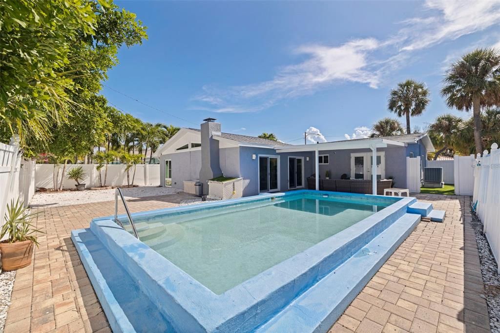 For Sale: $749,000 (3 beds, 2 baths, 1916 Square Feet)