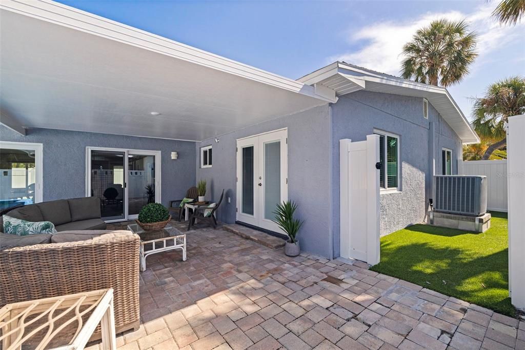 For Sale: $749,000 (3 beds, 2 baths, 1916 Square Feet)