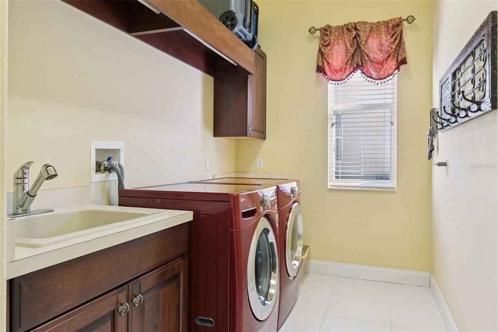 待售: $1,175,000 (4 贝兹, 3 浴室, 4208 平方英尺)