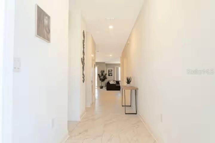 For Sale: $599,999 (6 beds, 5 baths, 3291 Square Feet)