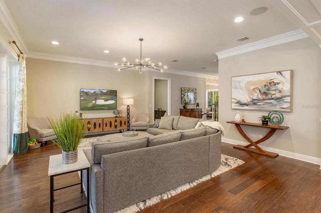 На продажу: $2,390,000 (5 спален, 4 ванн, 4287 Квадратных фут)