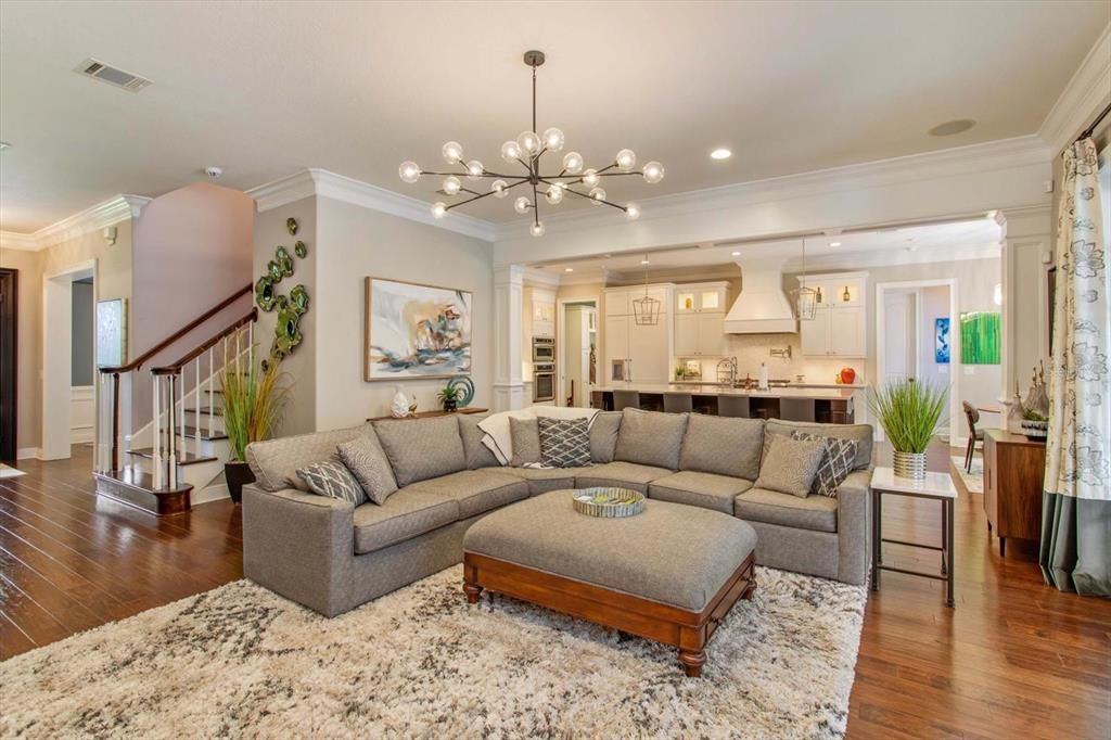 На продажу: $2,390,000 (5 спален, 4 ванн, 4287 Квадратных фут)