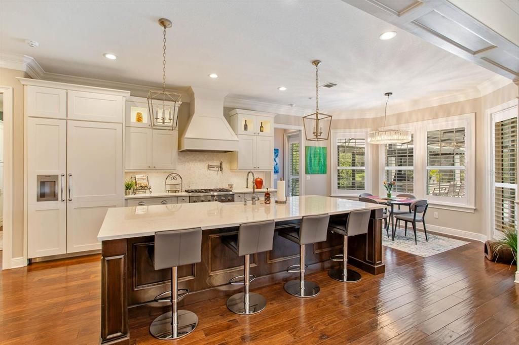 На продажу: $2,390,000 (5 спален, 4 ванн, 4287 Квадратных фут)