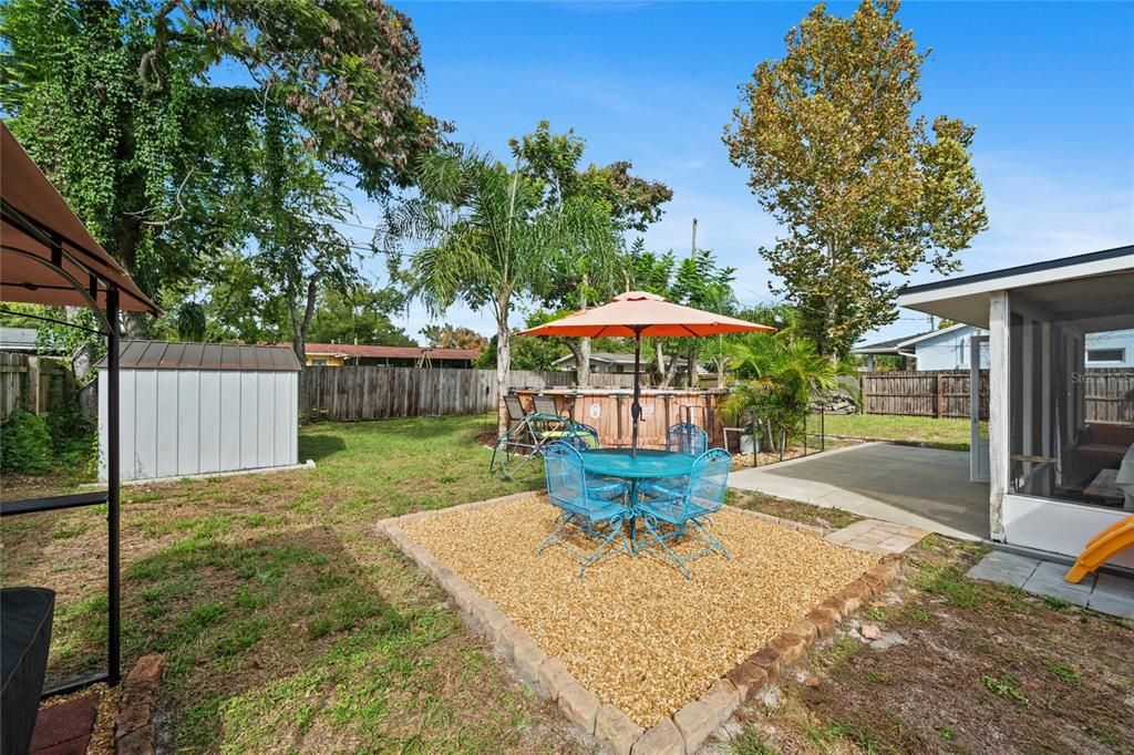 For Sale: $314,500 (3 beds, 1 baths, 1008 Square Feet)