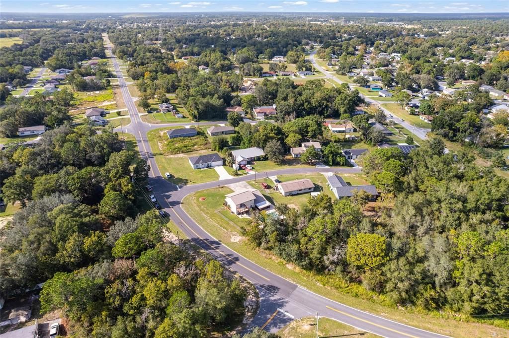 合同活跃: $299,900 (4 贝兹, 2 浴室, 2034 平方英尺)