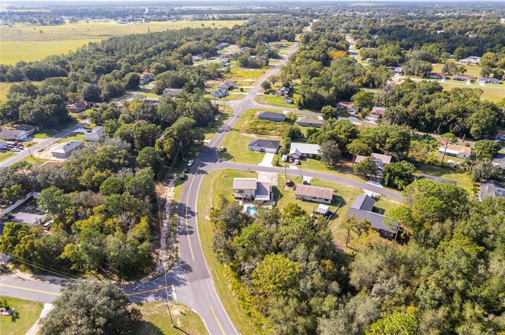 合同活跃: $299,900 (4 贝兹, 2 浴室, 2034 平方英尺)