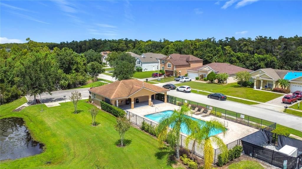 出租: $2,400 (4 贝兹, 2 浴室, 2399 平方英尺)