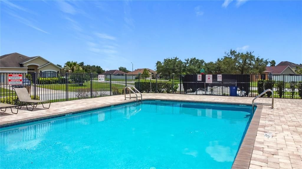 出租: $2,400 (4 贝兹, 2 浴室, 2399 平方英尺)