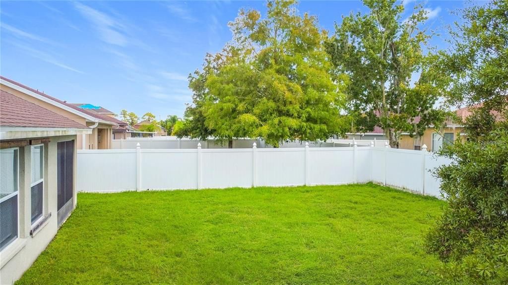 出租: $2,400 (4 贝兹, 2 浴室, 2399 平方英尺)