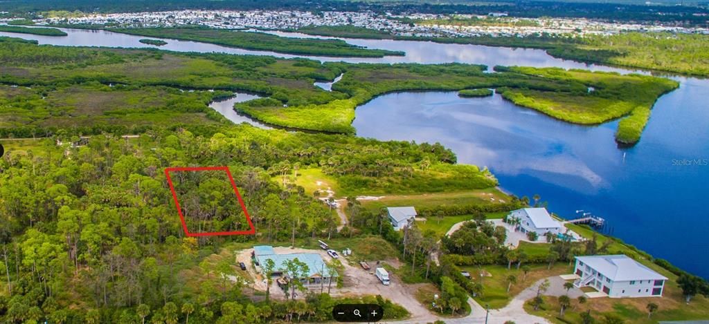 For Sale: $244,900 (1.04 acres)