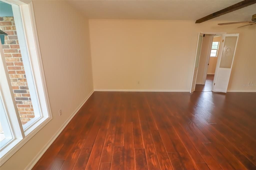 待售: $328,000 (3 贝兹, 2 浴室, 1436 平方英尺)