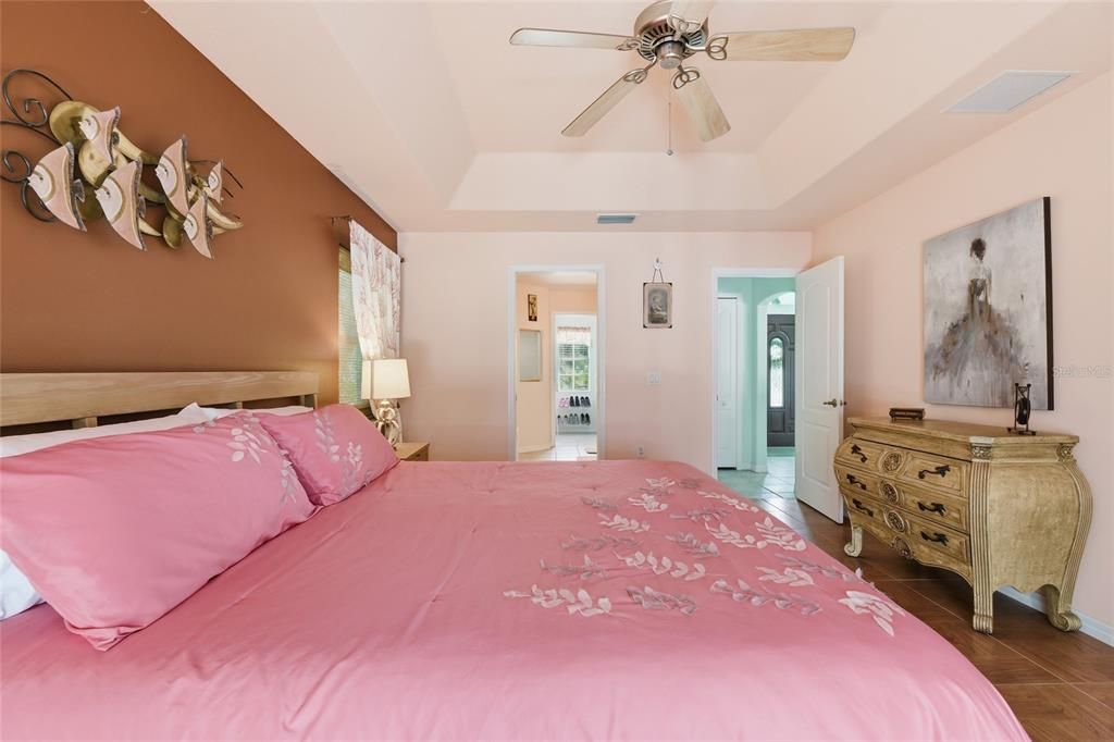 Active With Contract: $349,900 (3 beds, 2 baths, 1655 Square Feet)