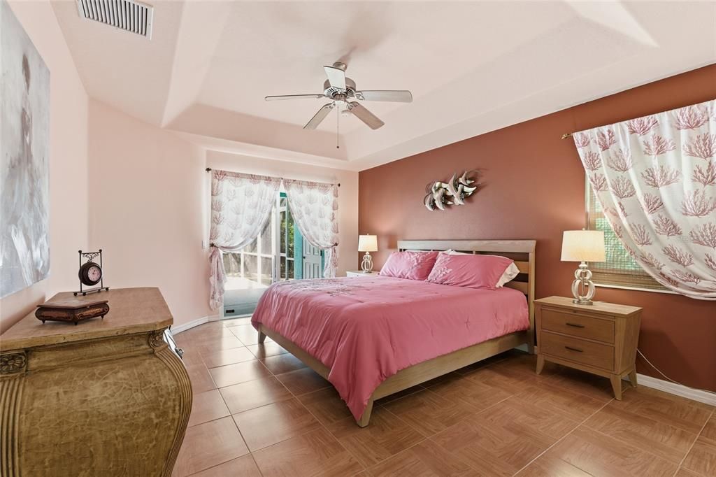 Active With Contract: $349,900 (3 beds, 2 baths, 1655 Square Feet)