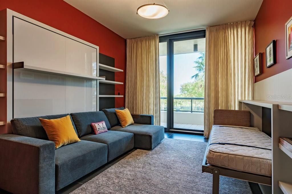 En Venta: $2,500,000 (3 camas, 3 baños, 2385 Pies cuadrados)