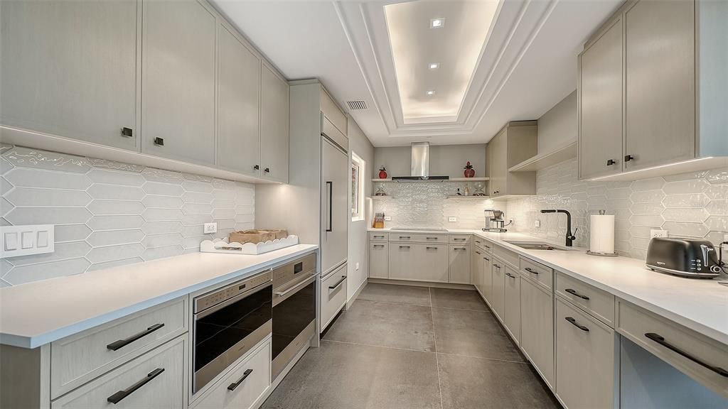 En Venta: $2,500,000 (3 camas, 3 baños, 2385 Pies cuadrados)